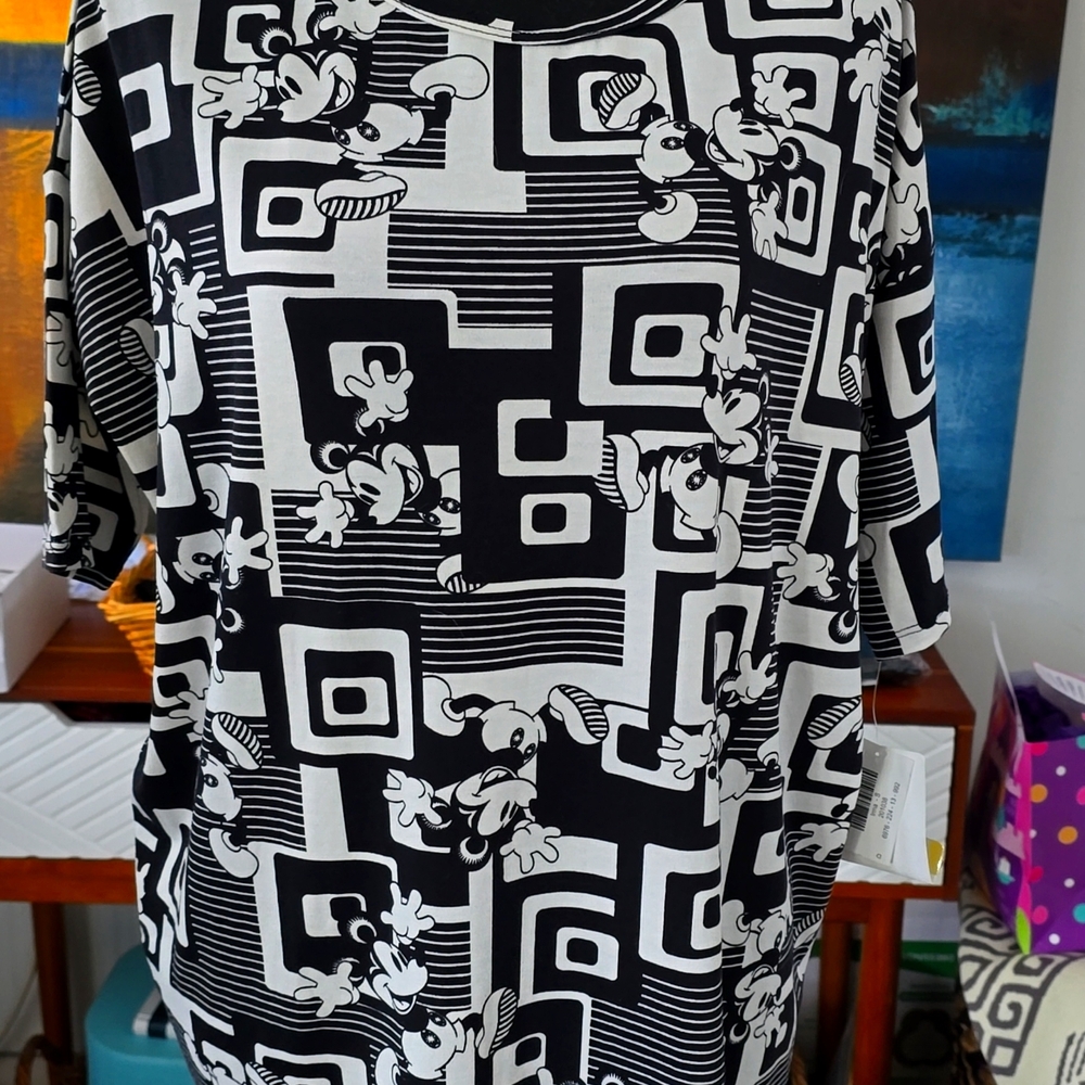 Lularoe women shirt